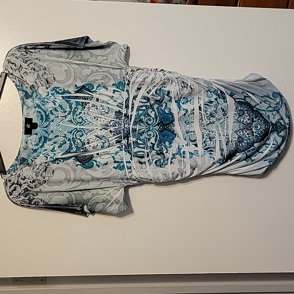 IZ byer blouse. Large